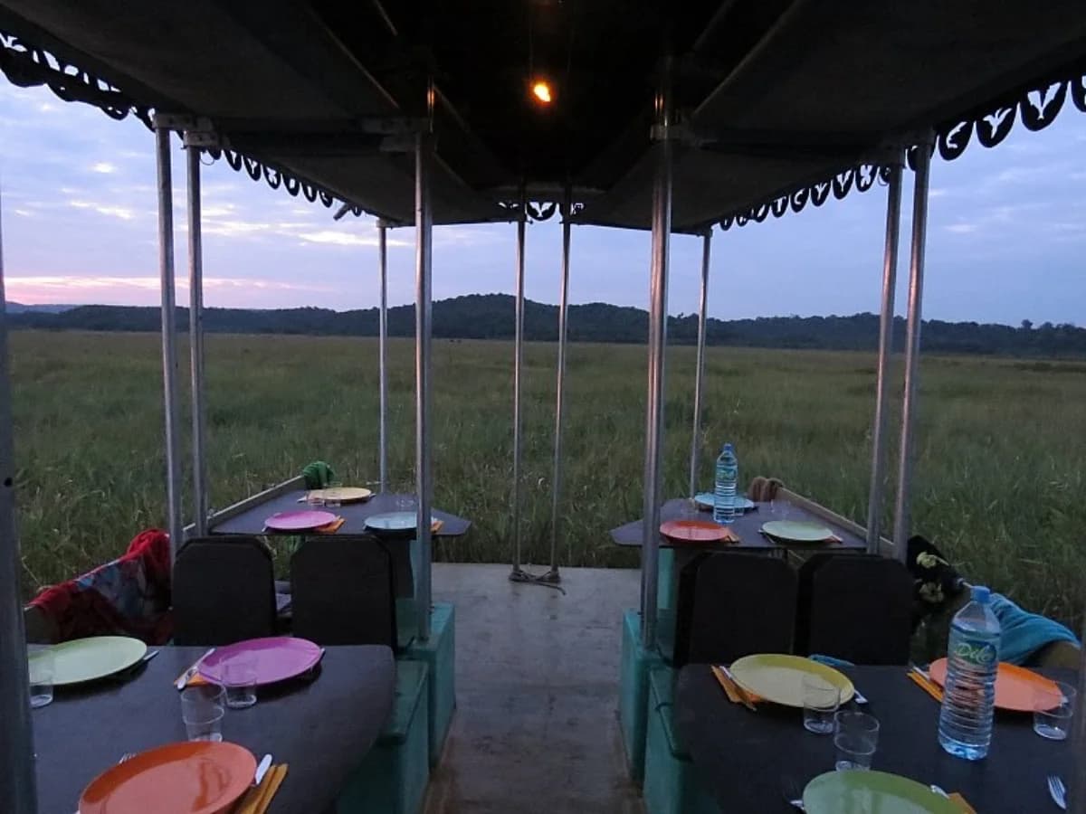 Repas à bord du Morpho